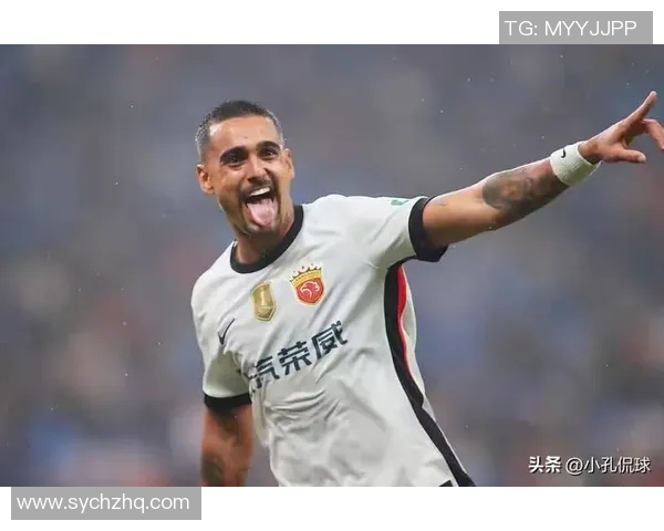 足球球星公开怼球迷言辞激烈引发热议球迷反击态度强硬